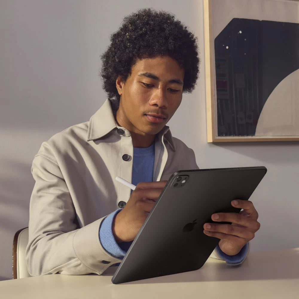 iPad Pro 13 (M4) Wi-Fi (Open Box) - Negro espacial