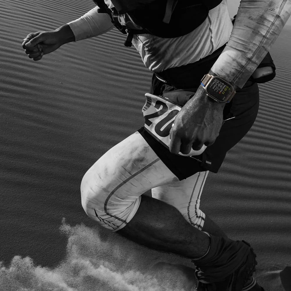 Apple Watch Ultra semi nuevo (GPS + Cellular) - Titanio Natural (no incluye correa)