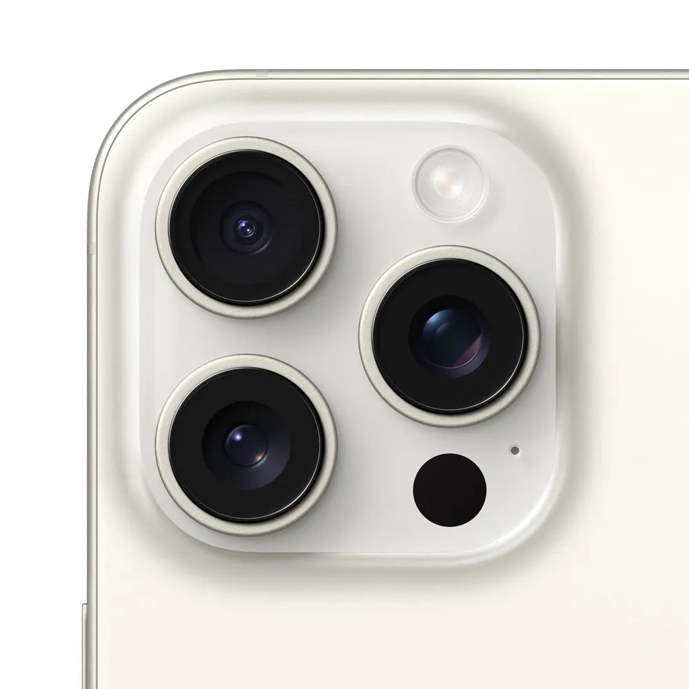 iPhone 15 Pro Max semi nuevo color titanio blanco, vista camara trasera – Nixblix Peru #Color_Titanio Blanco