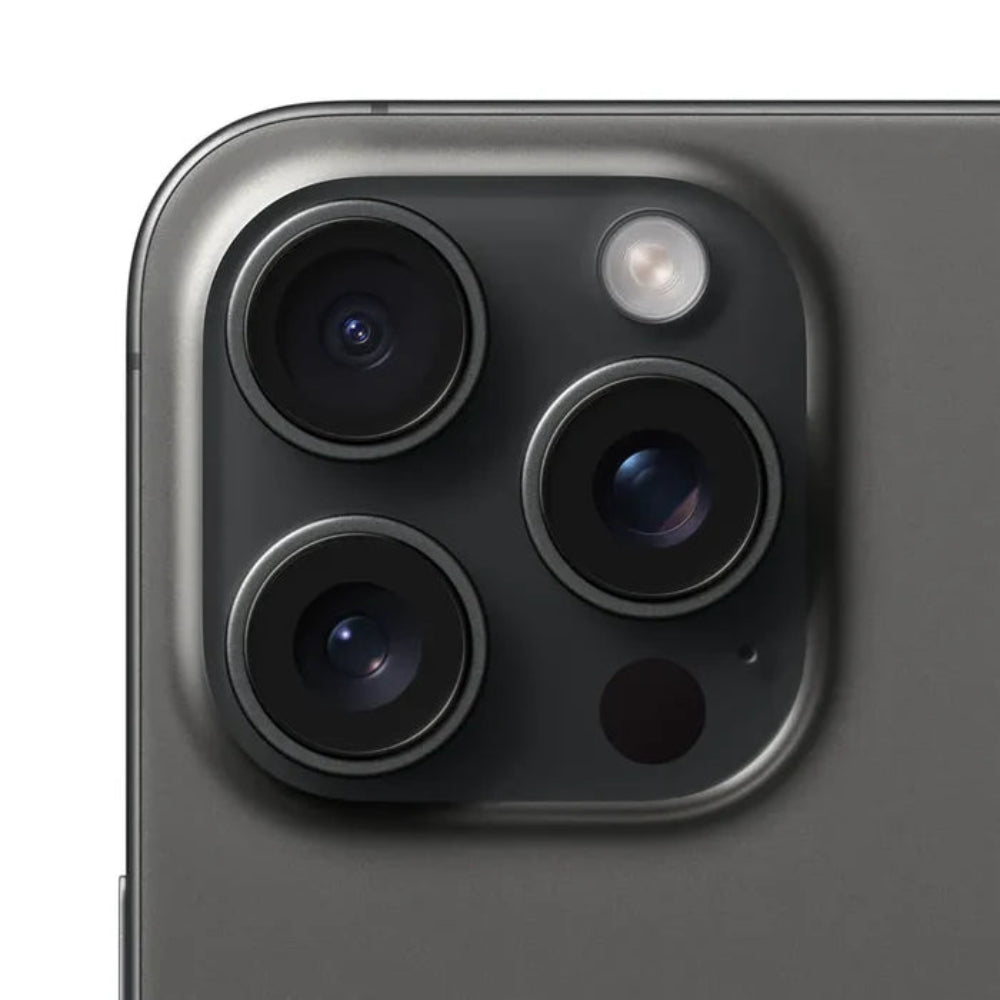 iPhone 15 Pro semi nuevo color titanio negro vista cámara trasera - Nixblix Peru #Color_Titanio Negro